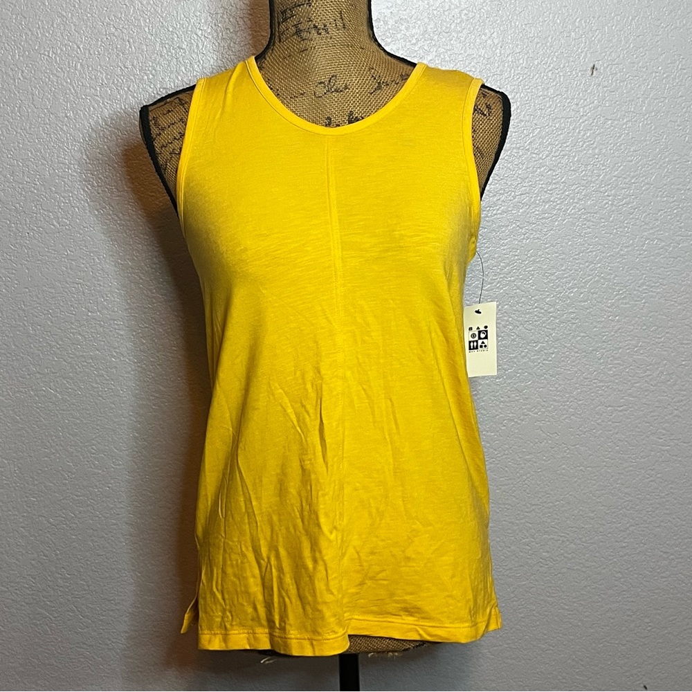 MAX STUDIO WOMEN'S  TOP SLEEVELESS YELLOW STRETCH COTTON  SIZE-XSMALL New w tags